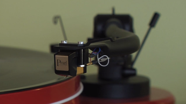 33 1/3 Short Film about Vinyl Records Enthusiasts