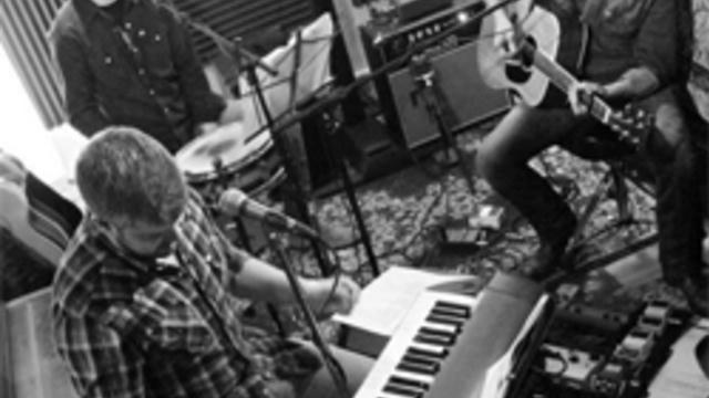 The Northstar Session Uses Bose L1 Systems And B2 Modules For Acoustic Trio Sets