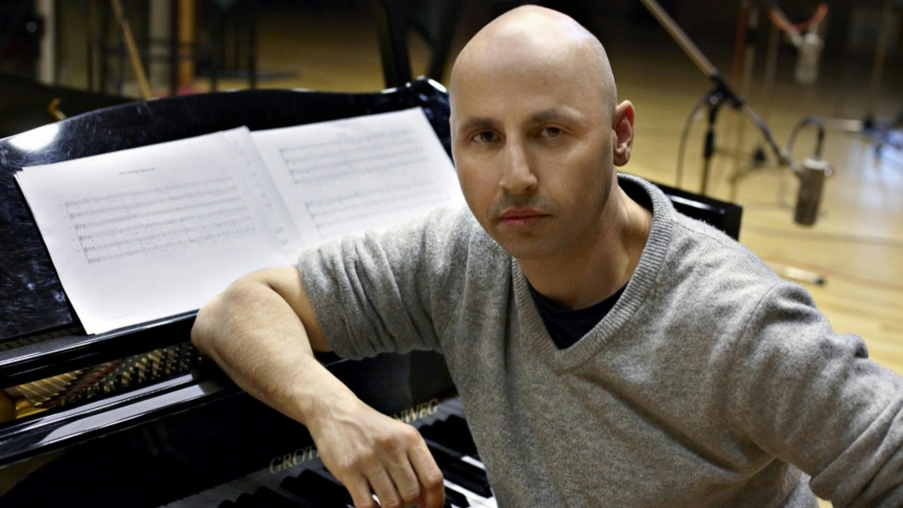 In the studio with score composer Dominik Scherrer working on "The Missing"