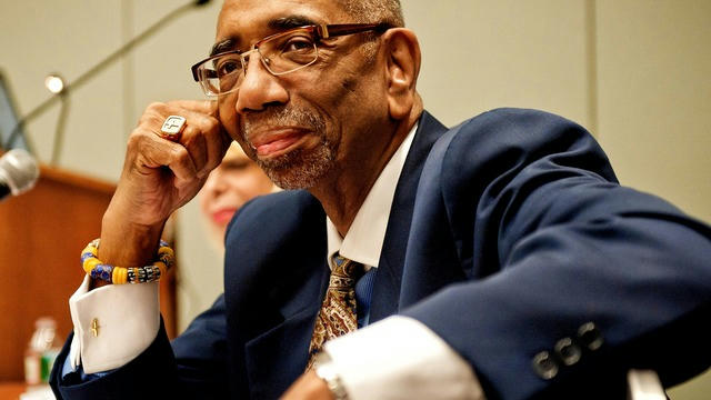 Shure Applauds U.S. Congressman Bobby Rush’s Efforts To Protect Wireless Microphone Users