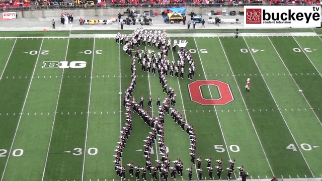 Marching band does excellent Michael Jackson tribute